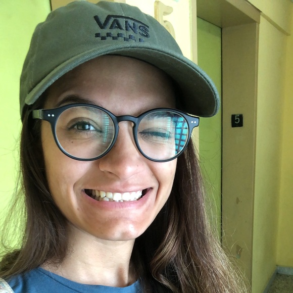 Meet your Posher, Ann Marie! - Picture 4 of 4